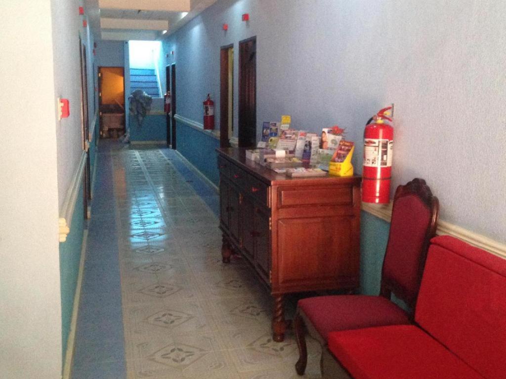 可可摩丝套房酒店 安吉利斯 外观 照片